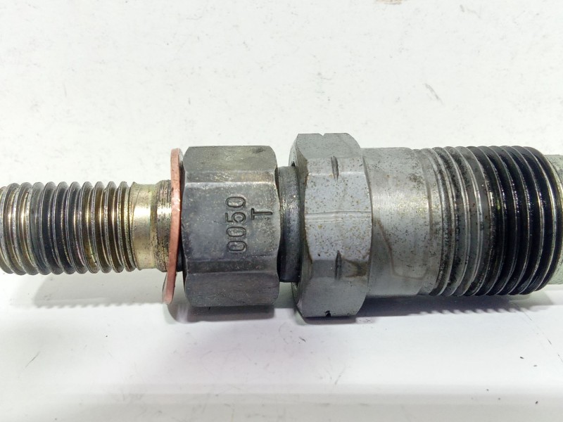 Recambio de inyector para nissan terrano ii (r20) 2.7 td 4wd referencia OEM IAM 0050T  