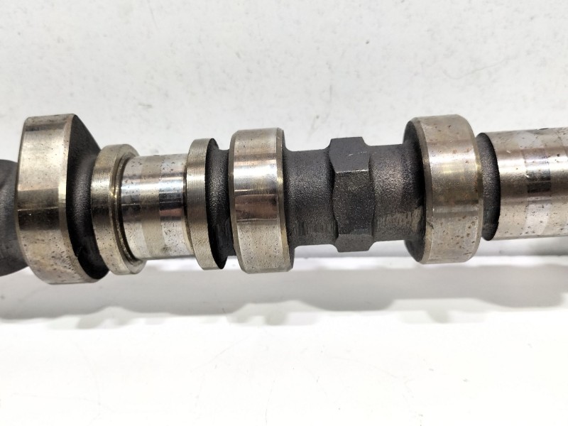 Recambio de arbol de levas para ssangyong kyron 2.7 xdi 4x4 referencia OEM IAM R6120510101  