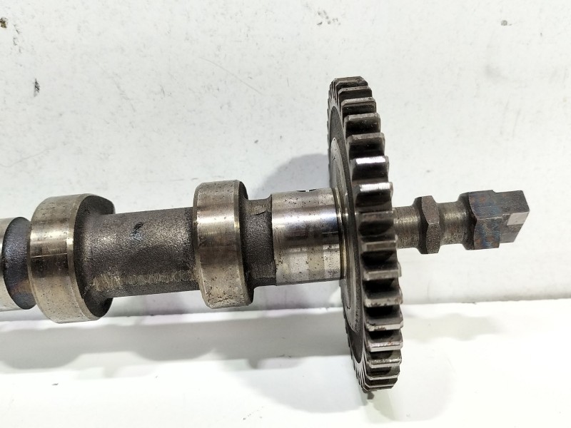 Recambio de arbol de levas para ssangyong kyron 2.7 xdi 4x4 referencia OEM IAM R6120510101  