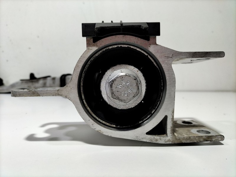 Recambio de brazo suspension inferior delantero izquierdo para mercedes-benz clase b sports tourer (w246, w242) b 180 cdi (246.2