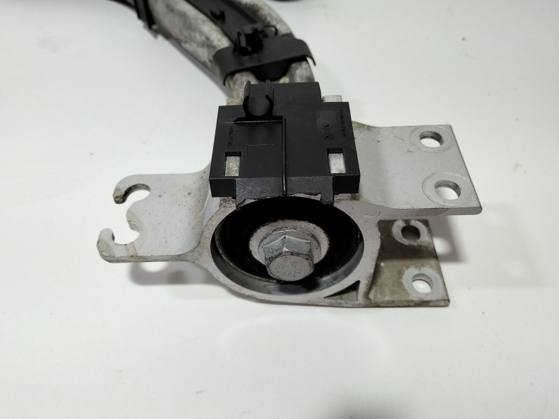 Recambio de brazo suspension inferior delantero izquierdo para mercedes-benz clase b sports tourer (w246, w242) b 180 cdi (246.2