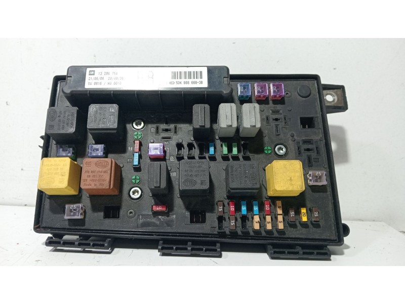 Recambio de caja reles / fusibles para opel astra h (a04) 1.6 (l48) referencia OEM IAM 015349211  