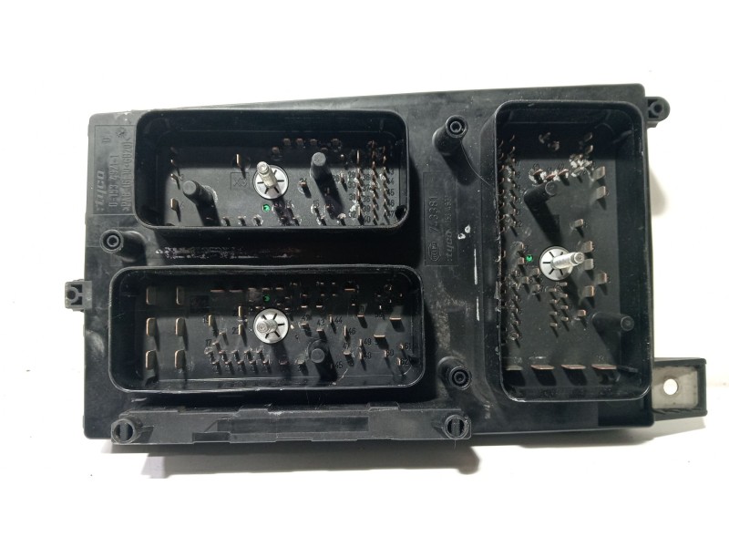 Recambio de caja reles / fusibles para opel astra h (a04) 1.6 (l48) referencia OEM IAM 015349211  