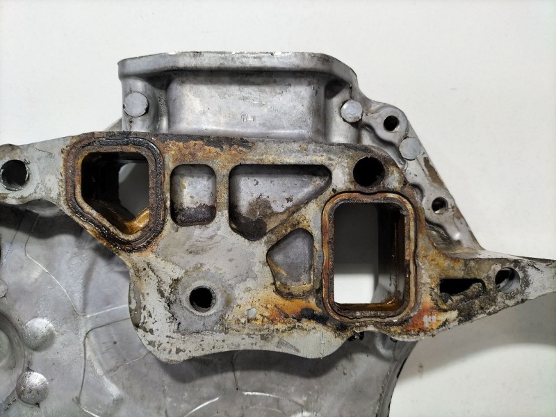 Recambio de tapa distribucion para nissan terrano ii (r20) 2.7 td 4wd referencia OEM IAM 130347F400  