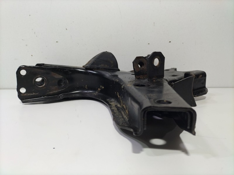 Recambio de brazo suspension inferior delantero derecho para nissan terrano ii (r20) 2.7 td 4wd referencia OEM IAM   