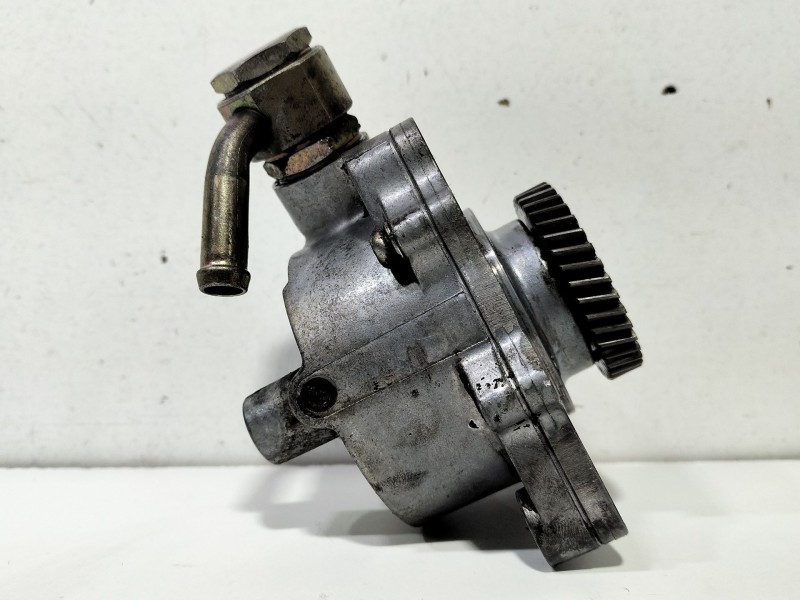 Recambio de depresor freno / bomba vacio para nissan terrano ii (r20) 2.7 td 4wd referencia OEM IAM 146507T401  
