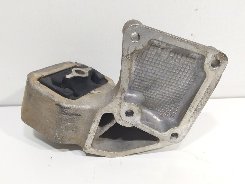 Recambio de soporte motor para jeep grand cherokee iii (wh, wk) 3.0 crd referencia OEM IAM 52090308AE  