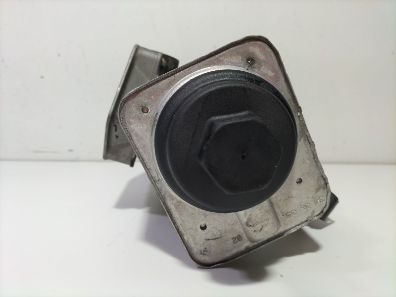 Recambio de enfriador aceite motor para volkswagen golf v (1k1) 2.0 tdi referencia OEM IAM 045115389E  