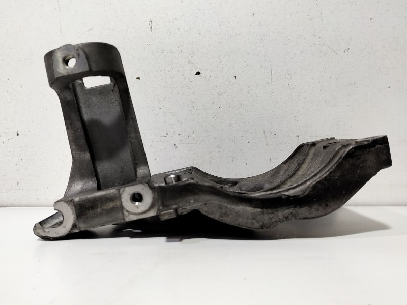 Recambio de soporte alternador para citroën c4 iii (ba_, bb_, bc_) 1.5 bluehdi 130 (bbyhzb) referencia OEM IAM 9823598480  