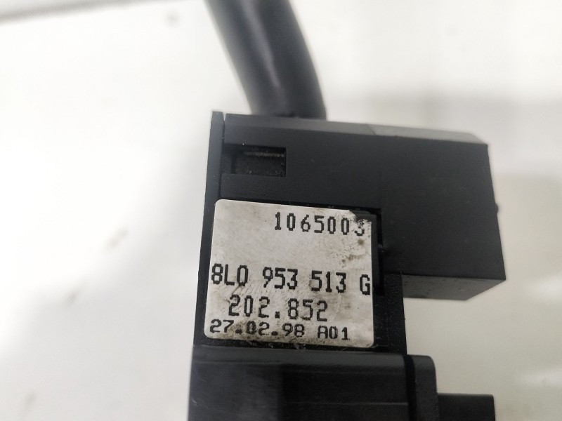 Recambio de mando multifuncion para volkswagen golf iv (1j1) 1.6 referencia OEM IAM 8L0953513G  