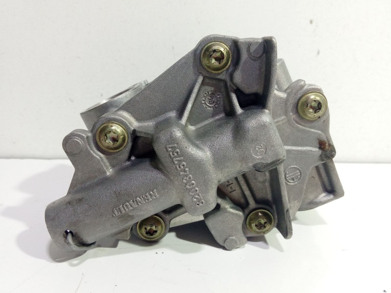 Recambio de bomba aceite para nissan qashqai i (j10, nj10) 2.0 dci referencia OEM IAM 8200345633  