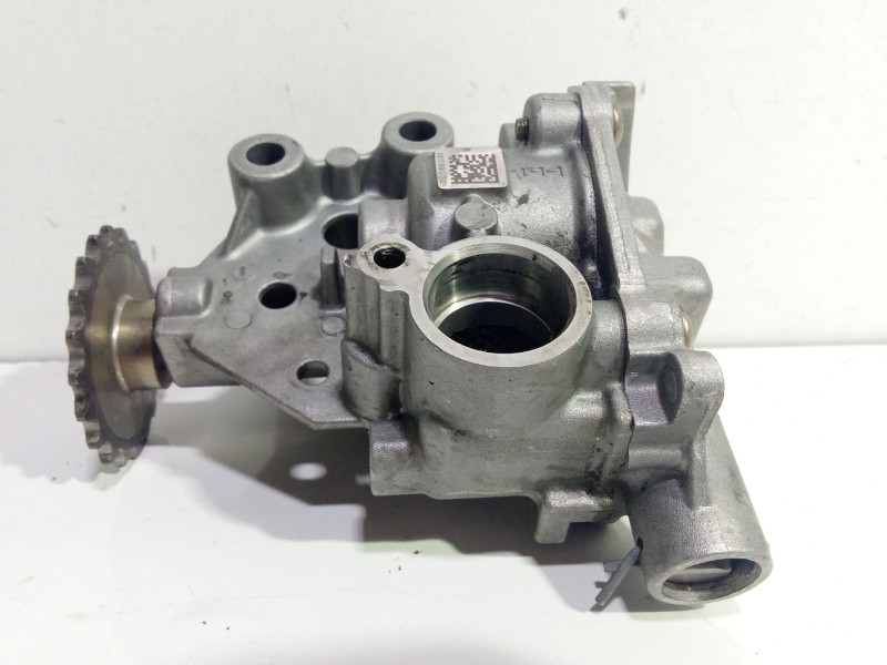 Recambio de bomba aceite para nissan qashqai i (j10, nj10) 2.0 dci referencia OEM IAM 8200345633  