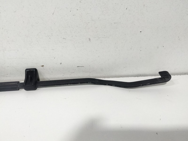 Recambio de brazo limpia trasero para jeep liberty referencia OEM IAM 55155885AA  