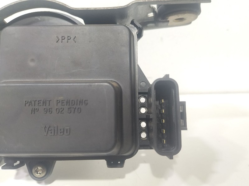 Recambio de motor limpia trasero para jeep liberty referencia OEM IAM 55155884aa  