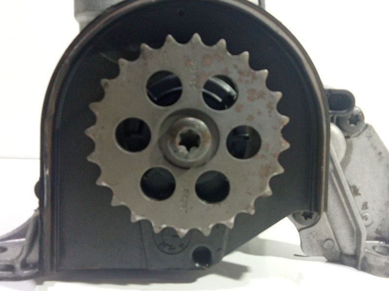 Recambio de bomba aceite para bmw serie 3 berlina (e90) 320d referencia OEM IAM 7798014  