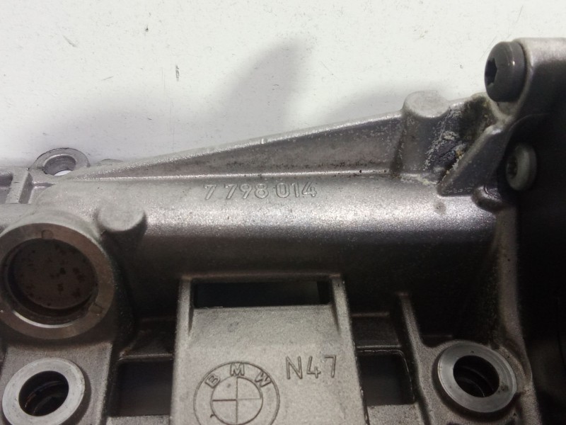 Recambio de bomba aceite para bmw serie 3 berlina (e90) 320d referencia OEM IAM 7798014  