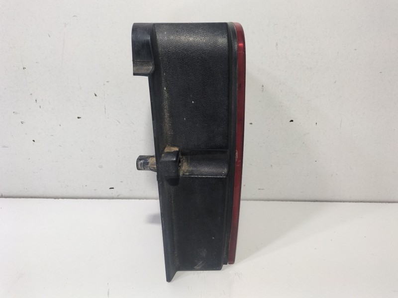 Recambio de piloto trasero derecho para peugeot partner (s2) combi pro referencia OEM IAM 015521909  