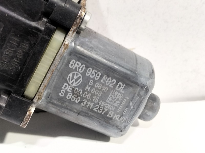 Recambio de motor elevalunas delantero derecho para volkswagen polo v (6r1, 6c1) 1.0 referencia OEM IAM 6R0959802DL  