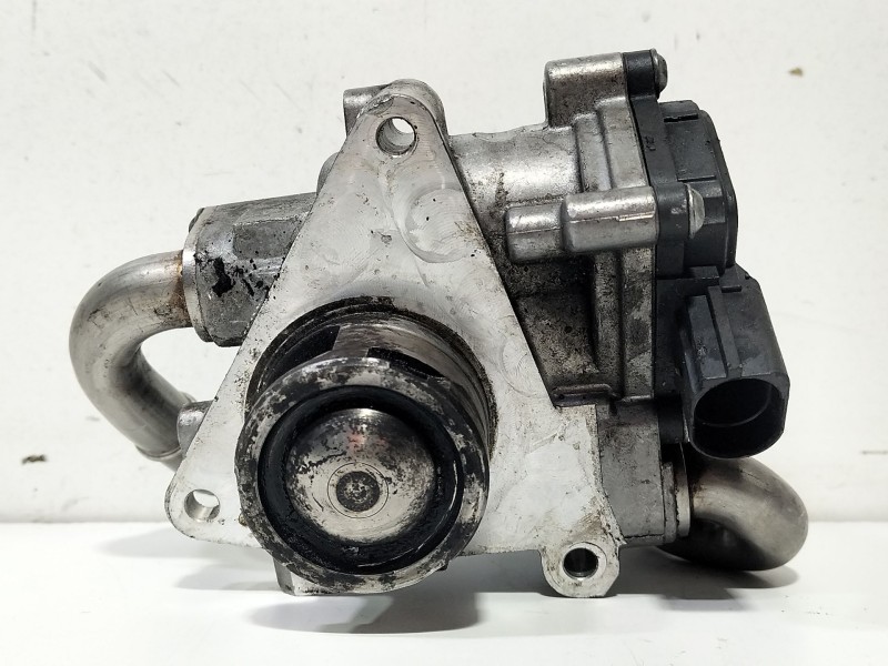Recambio de valvula egr para volkswagen passat b8 (3g2, cb2) 2.0 tdi referencia OEM IAM 04L131501RV110  