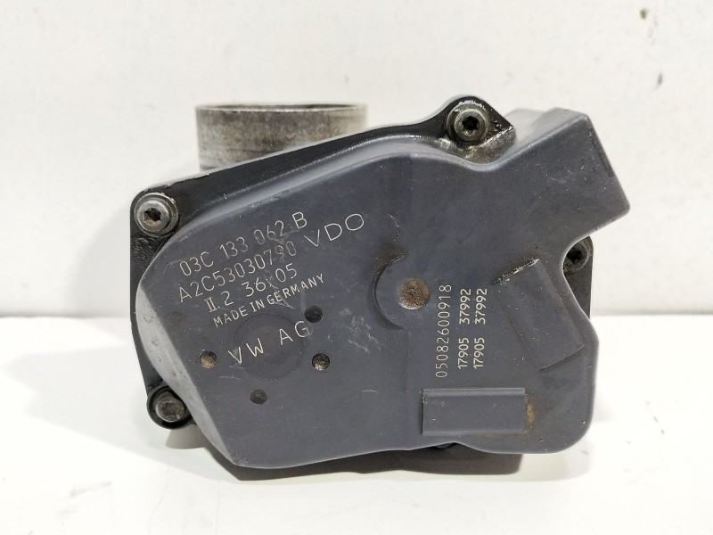 Recambio de caja mariposa para volkswagen golf iv (1j1) 1.4 16v referencia OEM IAM 03C133062B  