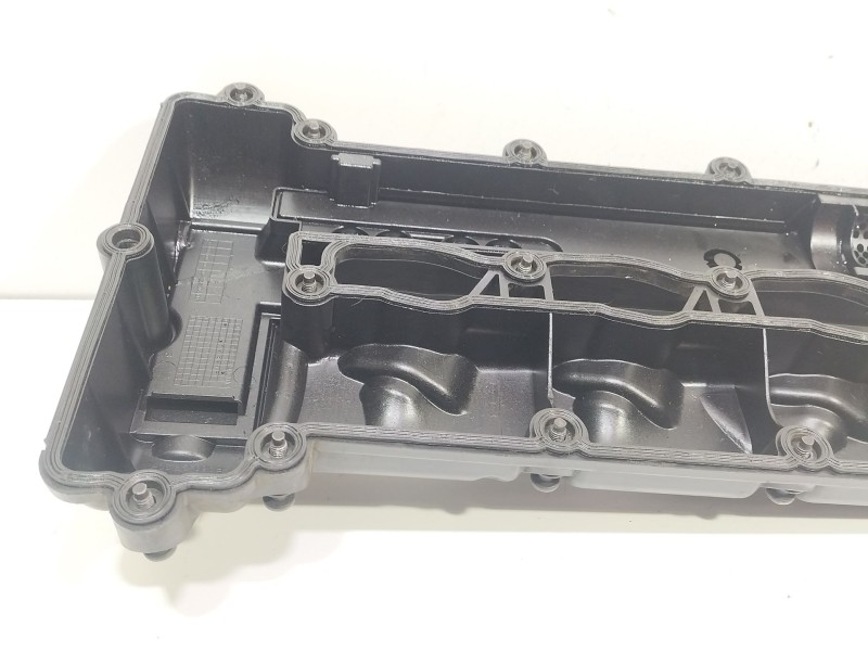 Recambio de tapa balancines para mercedes-benz clase c (w204) berlina 2.1 cdi cat referencia OEM IAM A6510103645  