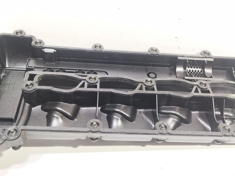 Recambio de tapa balancines para mercedes-benz clase c (w204) berlina 2.1 cdi cat referencia OEM IAM A6510103645  