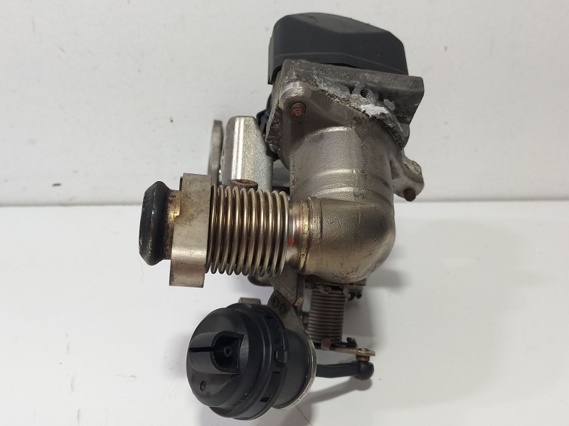 Recambio de enfriador egr para bmw serie 3 berlina (e90) 2.0 turbodiesel cat referencia OEM IAM 781016604  