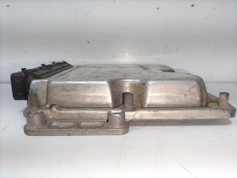 Recambio de centralita motor uce para citroën xsara picasso 2.0 hdi 90 sx top referencia OEM IAM 0281011084  