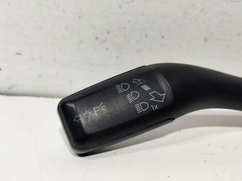 Recambio de mando intermitentes para audi a3 (8p1) 1.6 tdi referencia OEM IAM 8P0953513E  