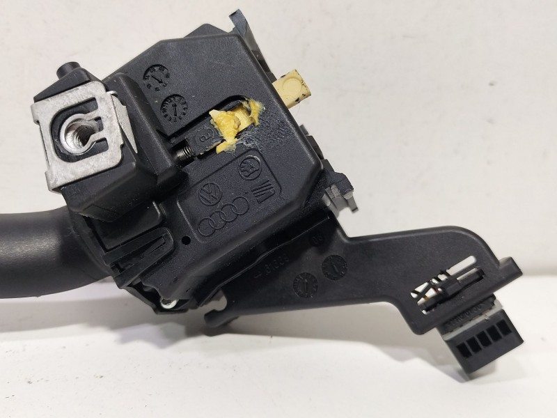 Recambio de mando intermitentes para audi a3 (8p1) 1.6 tdi referencia OEM IAM 8P0953513E  