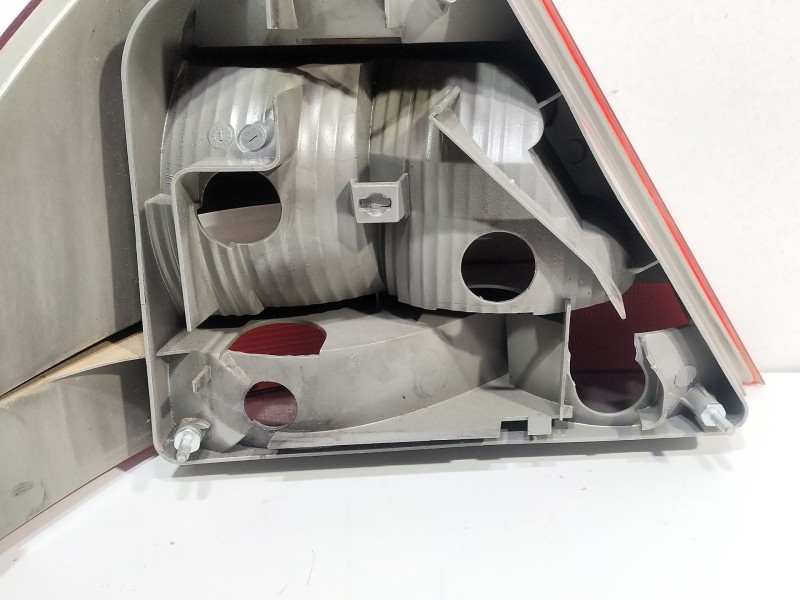 Recambio de piloto trasero derecho para mercedes-benz clase c (w203) berlina 220 cdi (203.006) referencia OEM IAM 2038200264R  