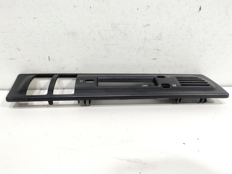 Recambio de moldura para citroën xsara berlina 1.9 d sx referencia OEM IAM 9623808677  