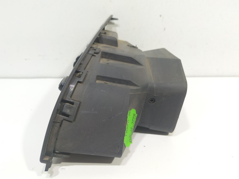 Recambio de rejilla aireadora para citroën xsara berlina 1.9 d sx referencia OEM IAM 9623784377  