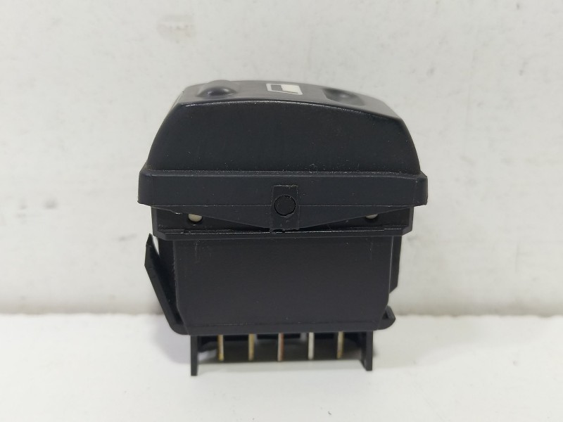 Recambio de mando elevalunas delantero derecho para citroën xsara (n1) 1.9 td referencia OEM IAM 22681  