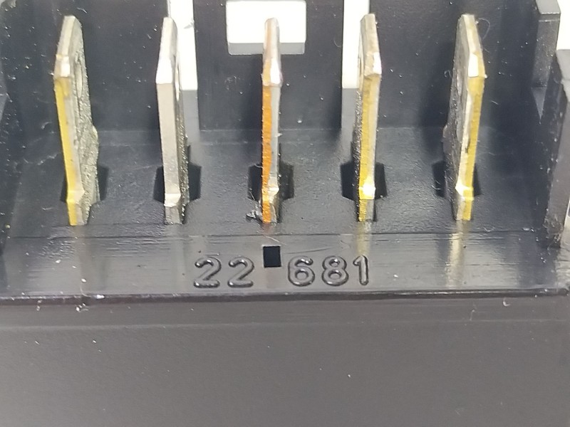 Recambio de mando elevalunas delantero derecho para citroën xsara (n1) 1.9 td referencia OEM IAM 22681  