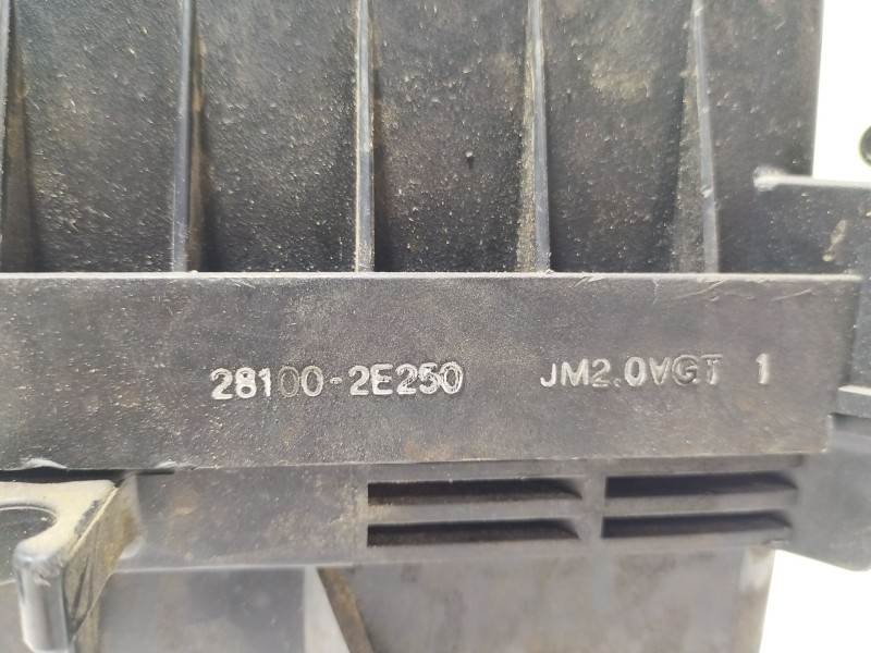 Recambio de caja filtro aire para hyundai tucson (jm) 2.0 crdi comfort (4wd) referencia OEM IAM 2.0crdi  