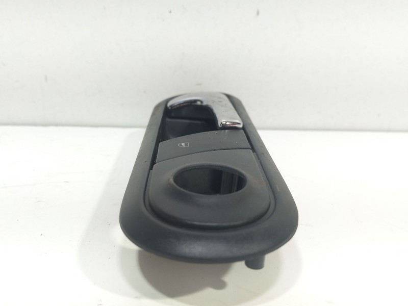 Recambio de maneta interior delantera derecha para seat ibiza iii (6l1) 1.4 16v referencia OEM IAM 6L0837114H  