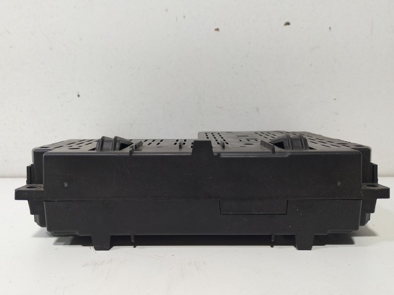 Recambio de caja reles / fusibles para fiat grande punto (199_) 1.3 d multijet referencia OEM IAM 51888843  