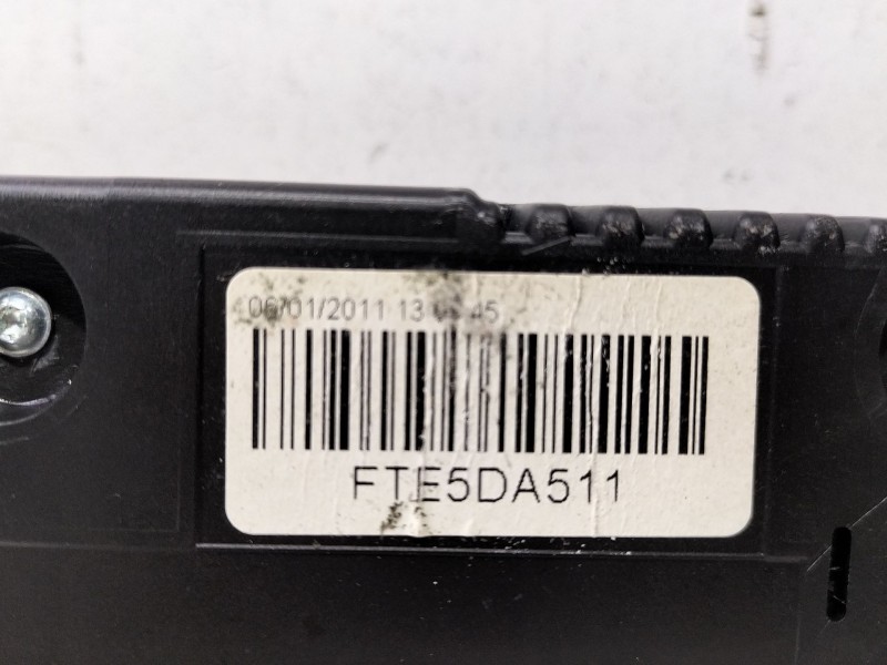 Recambio de caja reles / fusibles para fiat grande punto (199_) 1.3 d multijet referencia OEM IAM 51888843  