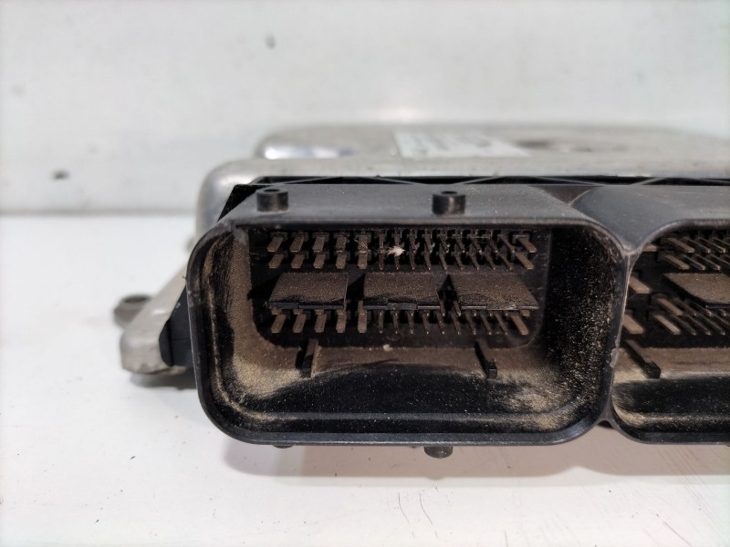 Recambio de centralita motor uce para fiat grande punto (199_) 1.3 d multijet referencia OEM IAM 51880758  