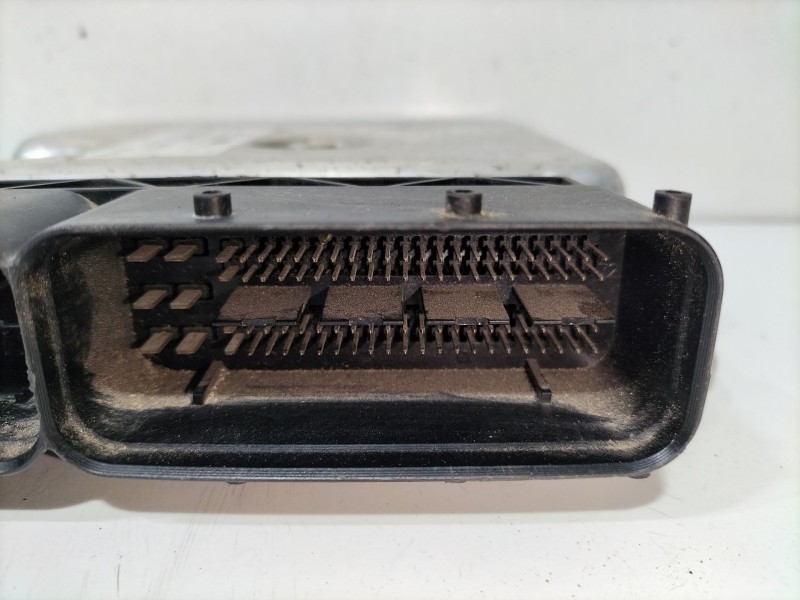 Recambio de centralita motor uce para fiat grande punto (199_) 1.3 d multijet referencia OEM IAM 51880758  