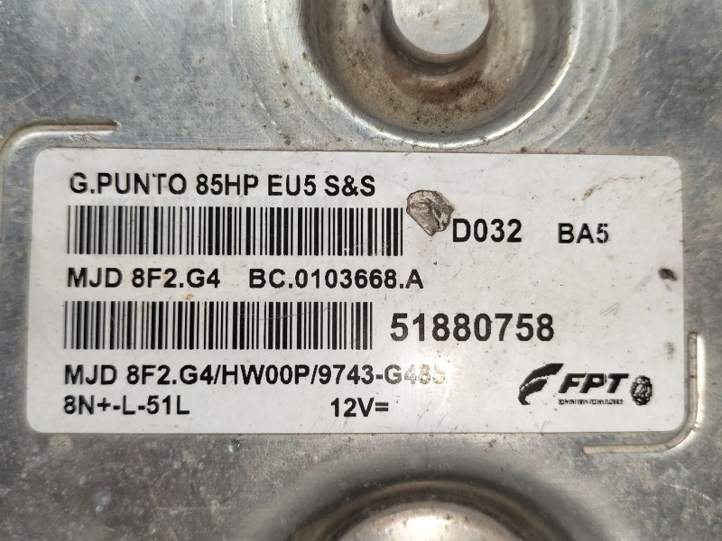 Recambio de centralita motor uce para fiat grande punto (199_) 1.3 d multijet referencia OEM IAM 51880758  