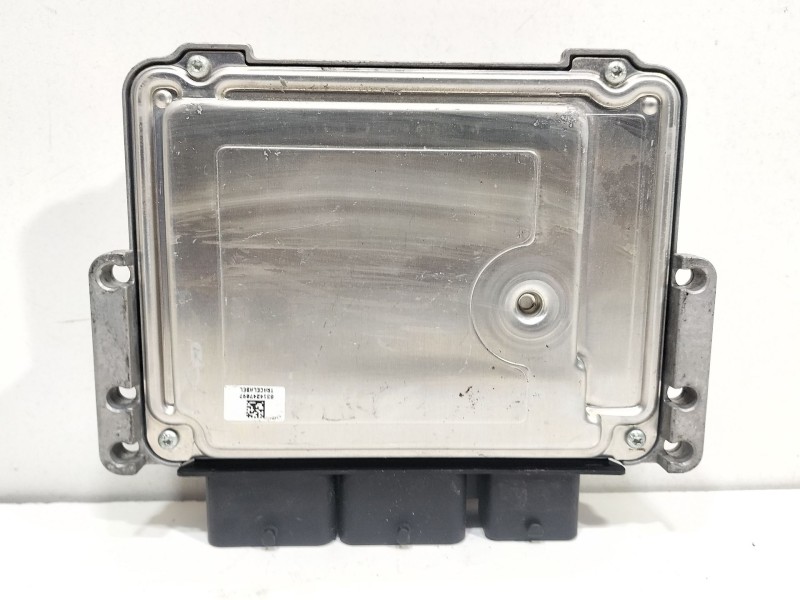 Recambio de centralita motor uce para peugeot 3008 confort referencia OEM IAM 0261201505  