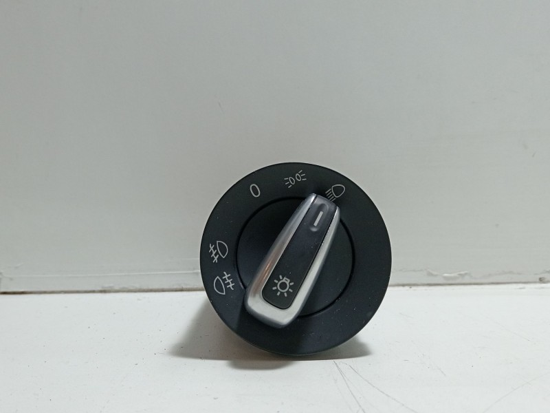 Recambio de mando luces para volkswagen golf iv (1j1) 1.9 tdi 4motion referencia OEM IAM 8bd941531  