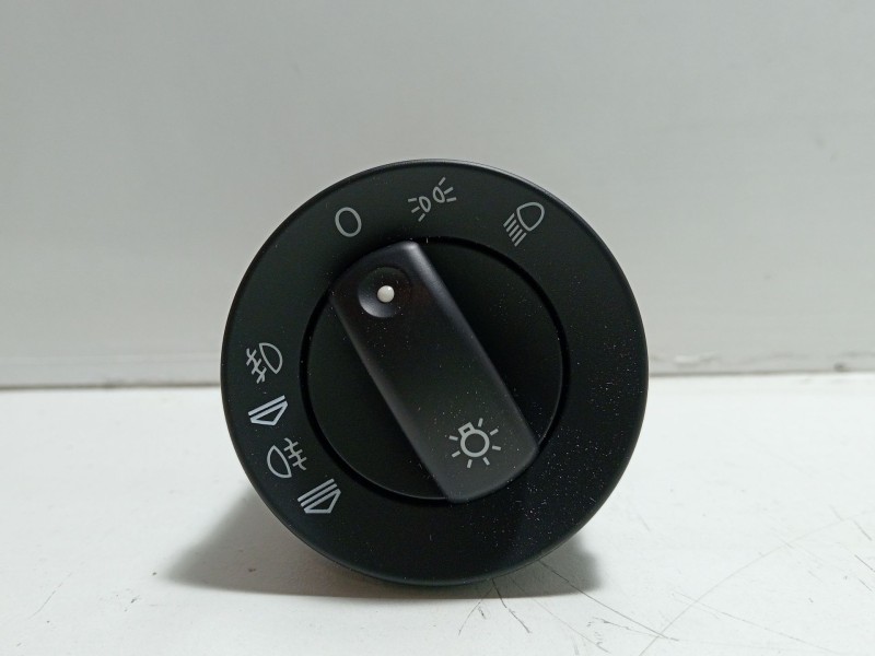 Recambio de mando luces para audi a6 avant (4f5) 2.7 tdi referencia OEM IAM 8e0941531a  