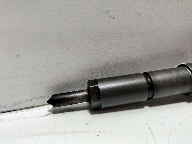 Recambio de inyector para peugeot 206 berlina 2.0 hdi cat referencia OEM IAM 9640088780  