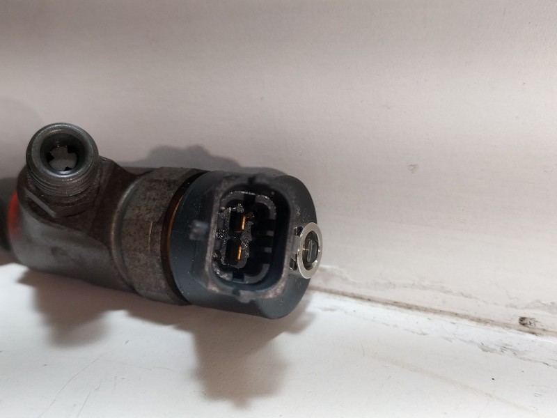 Recambio de inyector para peugeot 206 berlina 2.0 hdi cat referencia OEM IAM 9640088780  