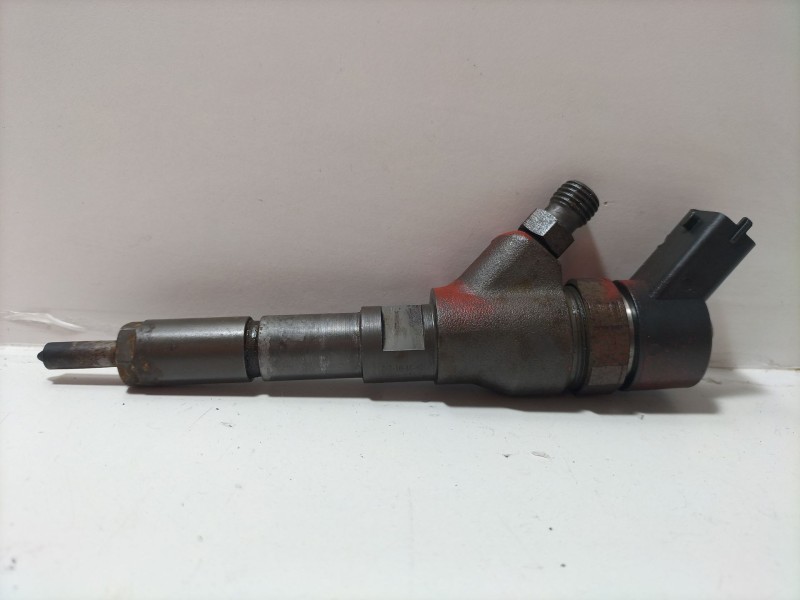 Recambio de inyector para peugeot 206 berlina 2.0 hdi cat referencia OEM IAM 9640088780  