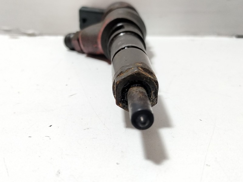 Recambio de inyector para peugeot 206 berlina 2.0 hdi cat referencia OEM IAM 9640088780  