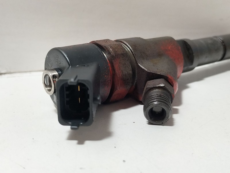 Recambio de inyector para peugeot 206 berlina 2.0 hdi cat referencia OEM IAM 9640088780  